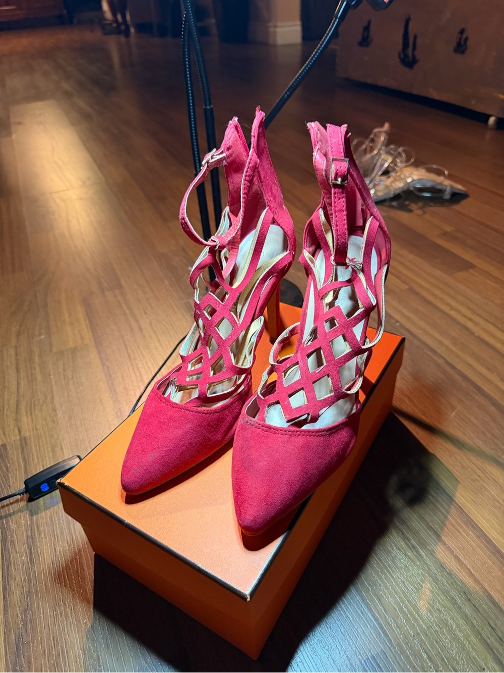 Women’s Pink Strappy Pointed-Toe Heels